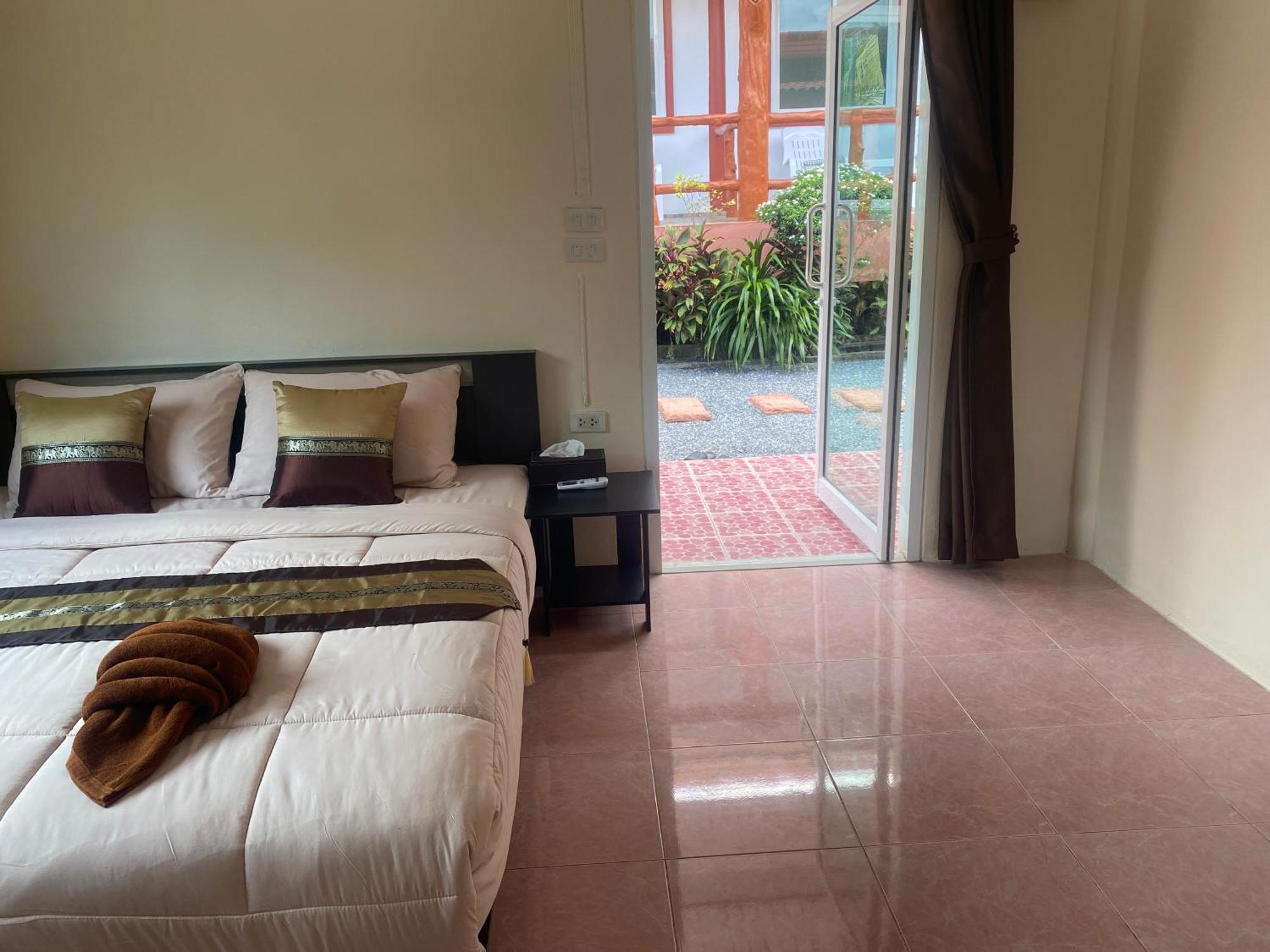 Arya Bungalow Ko Lanta Buitenkant foto