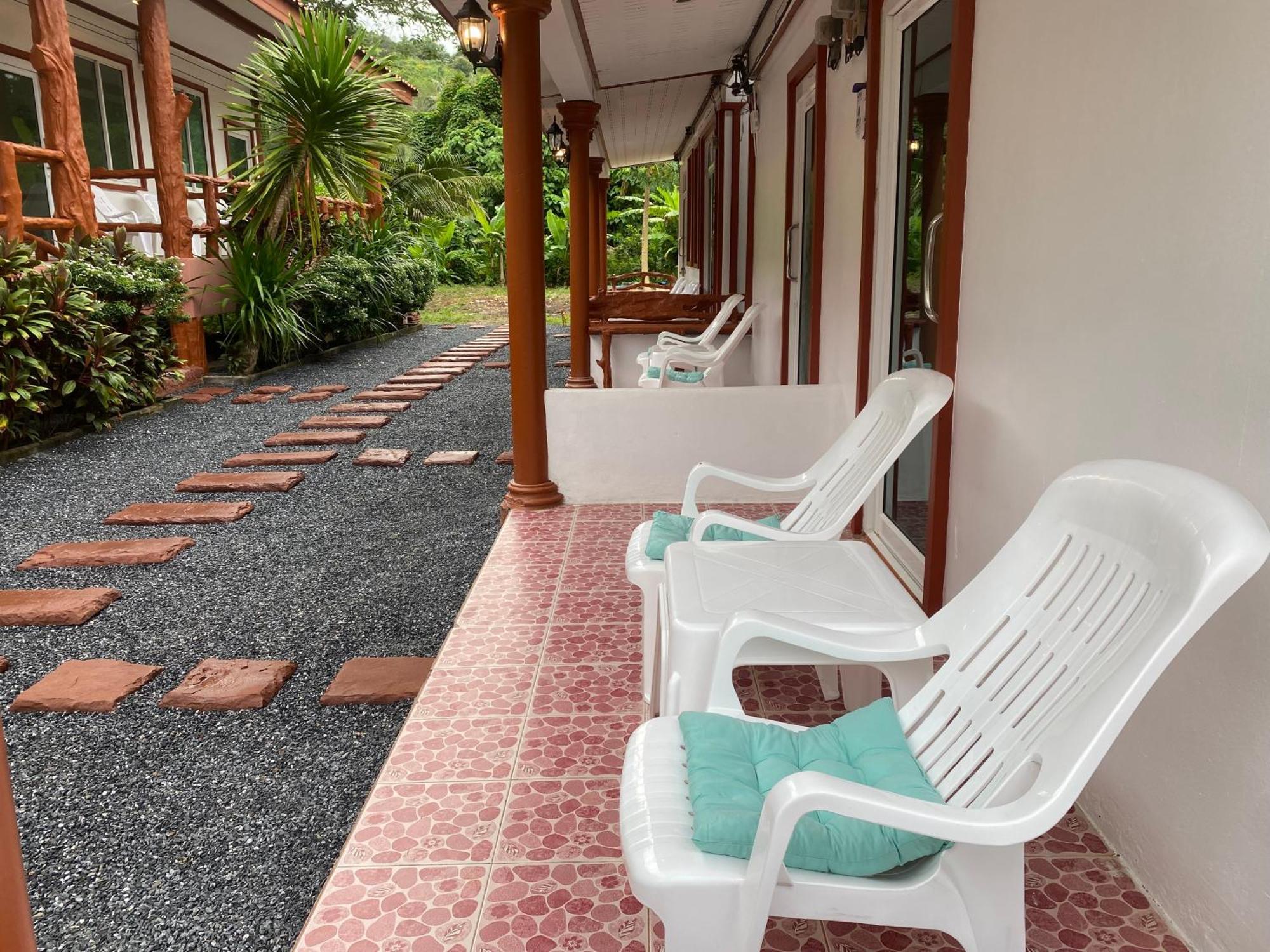 Arya Bungalow Ko Lanta Buitenkant foto