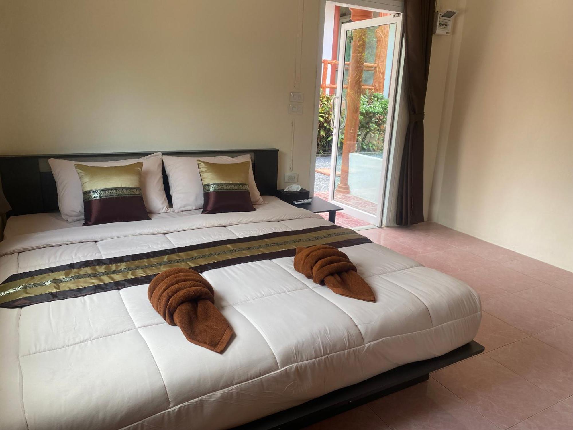 Arya Bungalow Ko Lanta Buitenkant foto